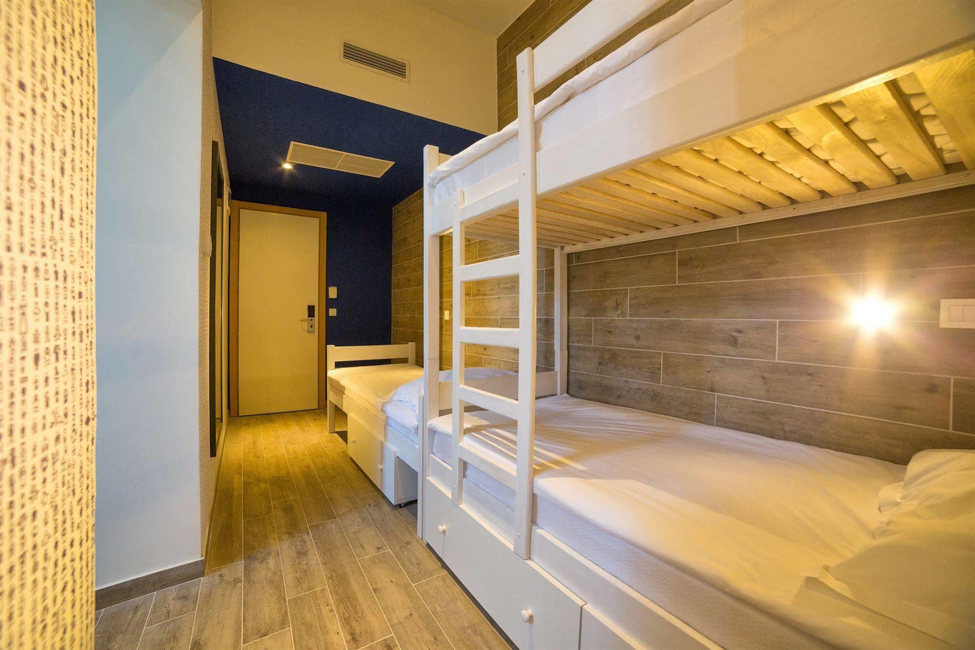 Hostel Link Lovran Luaran gambar